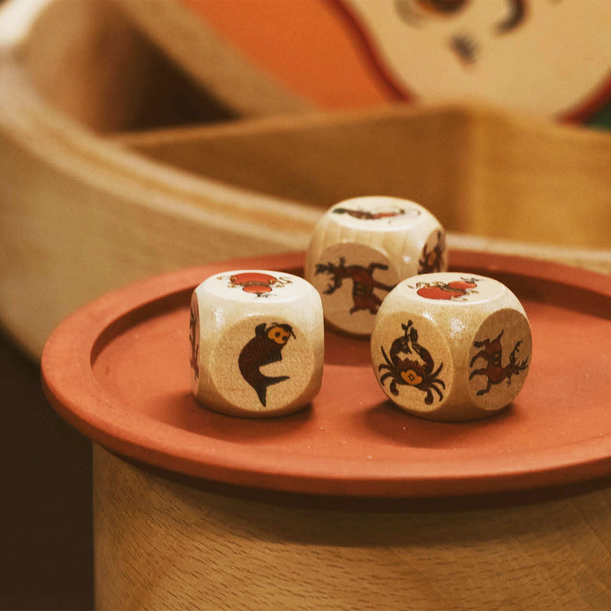 Bau Cua (Hoo Hey How) - 'Y Giao' wood edition