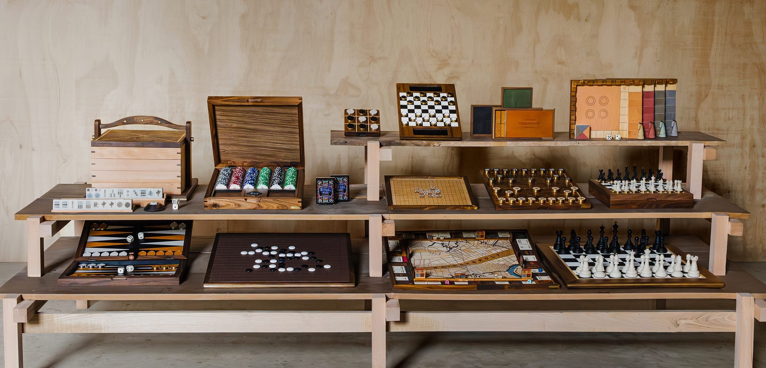 The Signature collection from Maztermind. Artisan board games. 